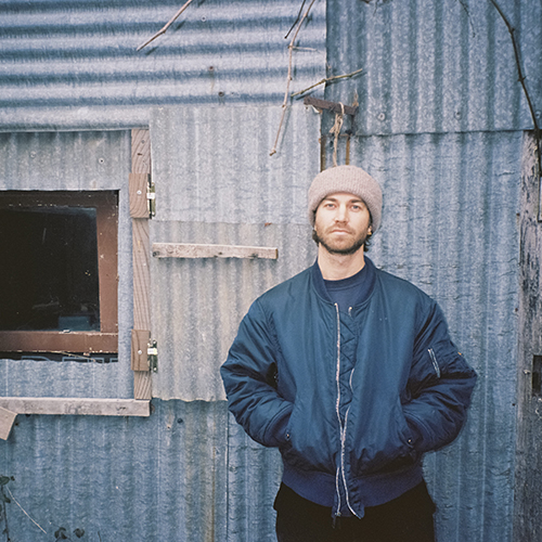 Clang c'est de la musique acid techno drum de Nantes en concert avec L'Igloo dans toute la France !